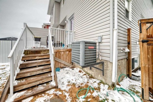 17 Redstone Common Ne, Calgary, AB - Outdoor