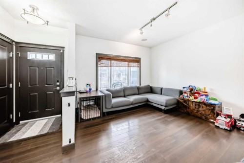 17 Redstone Common Ne, Calgary, AB - Indoor