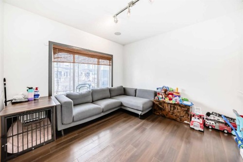 17 Redstone Common Ne, Calgary, AB - Indoor