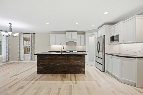 275 Chapalina Terrace Se, Calgary, AB - Indoor Photo Showing Kitchen