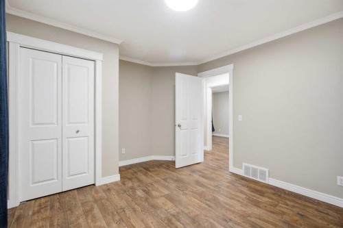 275 Chapalina Terrace Se, Calgary, AB - Indoor Photo Showing Other Room