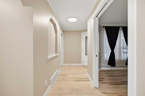 275 Chapalina Terrace Se, Calgary, AB - Indoor Photo Showing Other Room