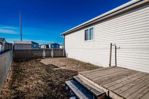 125 Erin Woods Circle Se, Calgary, AB - Outdoor With Exterior