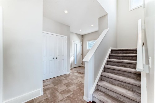 20 Walden Green Se, Calgary, AB - Indoor Photo Showing Other Room