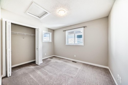 20 Walden Green Se, Calgary, AB - Indoor Photo Showing Other Room