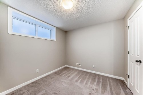 20 Walden Green Se, Calgary, AB - Indoor Photo Showing Other Room