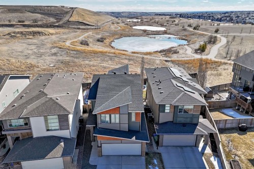 20 Walden Green Se, Calgary, AB - Outdoor