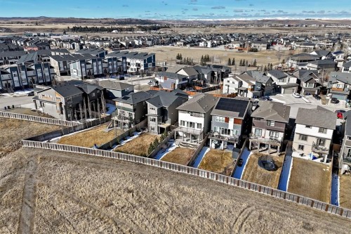 20 Walden Green Se, Calgary, AB - Outdoor