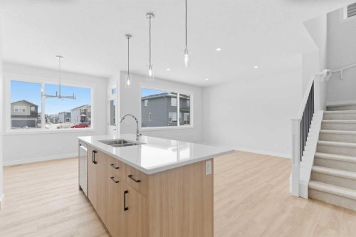 358 Corner Glen Way Ne, Calgary, AB - Indoor Photo Showing Kitchen With Double Sink With Upgraded Kitchen