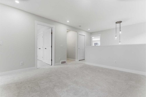 358 Corner Glen Way Ne, Calgary, AB - Indoor Photo Showing Other Room