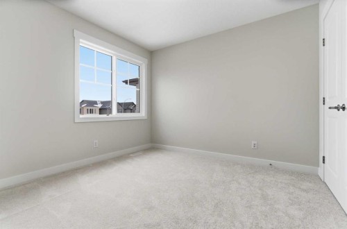 358 Corner Glen Way Ne, Calgary, AB - Indoor Photo Showing Other Room