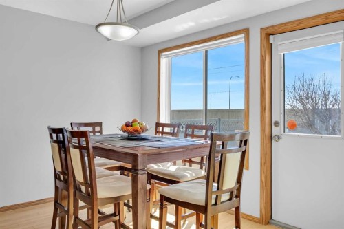 192 Somerglen Common, Calgary, AB - Indoor Photo Showing Dining Room