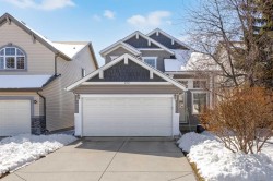 192 Somerglen Common  Calgary, AB T2Y 4E8