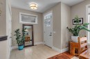 2041 45 Avenue Sw, Calgary, AB  - Indoor Photo Showing Other Room 