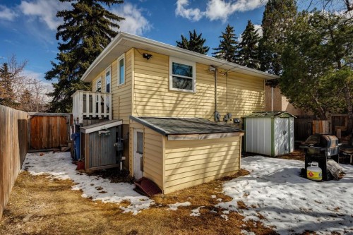 7417 24 Street Se, Calgary, AB - Outdoor