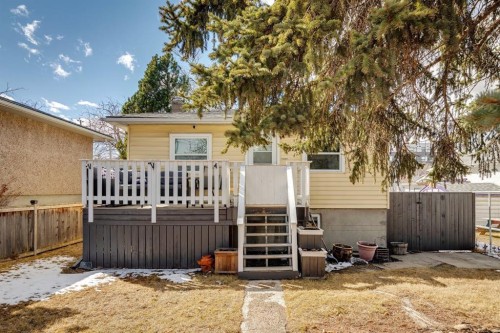 7417 24 Street Se, Calgary, AB - Outdoor
