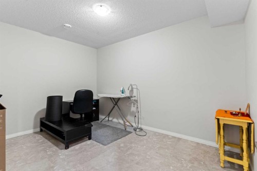 437 Corner Meadows Way Ne, Calgary, AB - Indoor