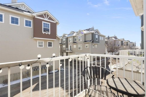 352 Elgin Gardens Se, Calgary, AB - Outdoor