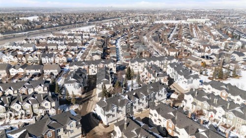 352 Elgin Gardens Se, Calgary, AB - Outdoor With View