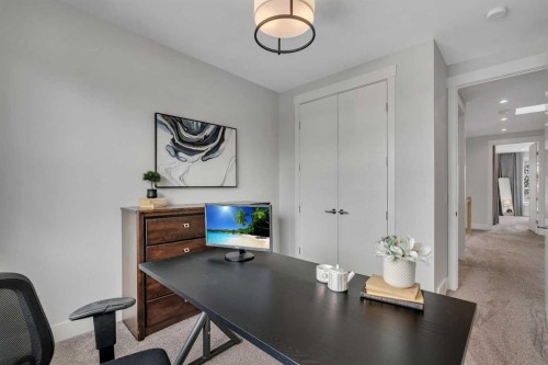 1148 Radnor Avenue Ne, Calgary, AB - Indoor Photo Showing Office