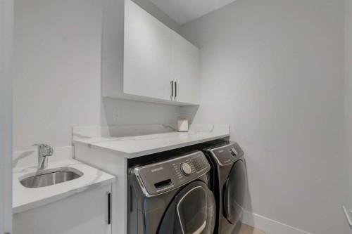 1148 Radnor Avenue Ne, Calgary, AB - Indoor Photo Showing Laundry Room