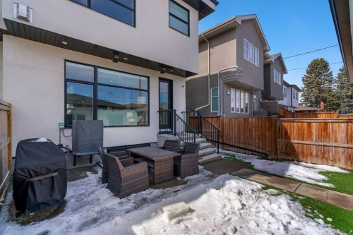 1148 Radnor Avenue Ne, Calgary, AB - Outdoor