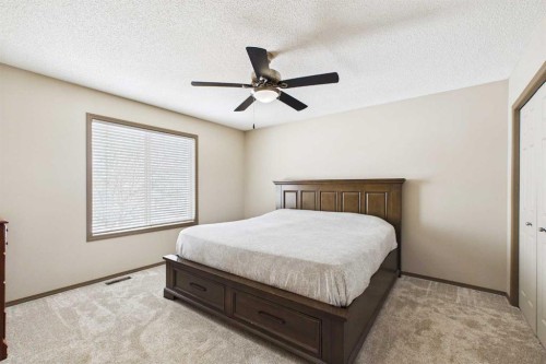 115 Citadel Mesa Close Nw, Calgary, AB - Indoor Photo Showing Bedroom