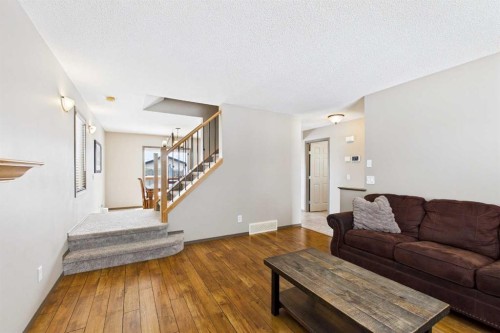 115 Citadel Mesa Close Nw, Calgary, AB - Indoor Photo Showing Living Room