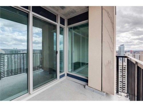 2802-930 6 Avenue Sw, Calgary, AB - Outdoor With Balcony With Exterior