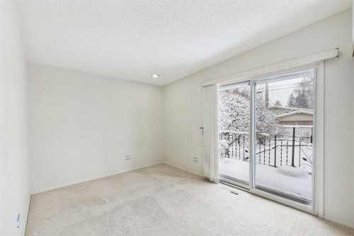 307 Wascana Road Se, Calgary, AB - Indoor Photo Showing Other Room