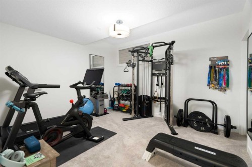 4615 20 Avenue Nw, Calgary, AB - Indoor Photo Showing Gym Room