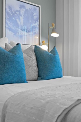 2116-63 Corner Glen Crescent Ne, Calgary, AB - Indoor Photo Showing Bedroom