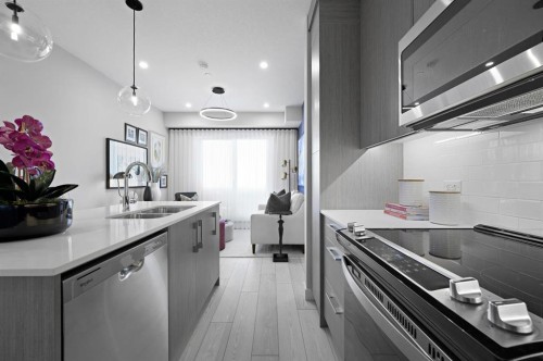 2116-63 Corner Glen Crescent Ne, Calgary, AB - Indoor Photo Showing Kitchen With Double Sink With Upgraded Kitchen