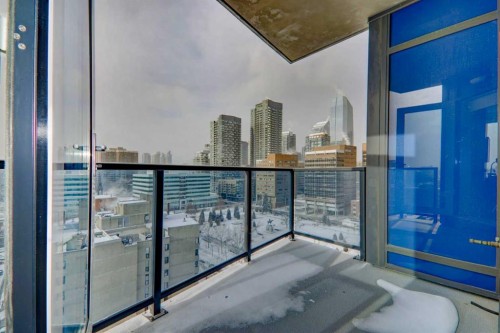 1409-303 13 Avenue Sw, Calgary, AB - Outdoor With Balcony