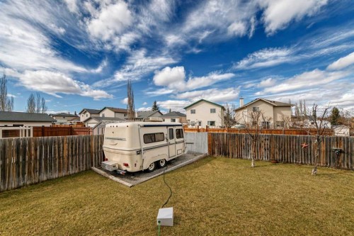 67 Cimarron Meadows Bay, Okotoks, AB - Outdoor