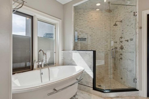58 Scimitar View Nw, Calgary, AB - Indoor Photo Showing Bathroom