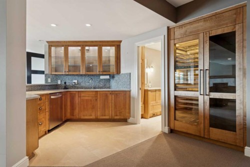 58 Scimitar View Nw, Calgary, AB - Indoor Photo Showing Kitchen