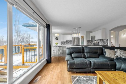92 Bow Ridge Crescent, Cochrane, AB - Indoor Photo Showing Living Room