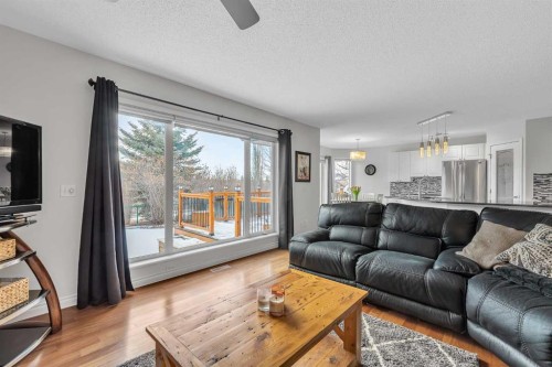 92 Bow Ridge Crescent, Cochrane, AB - Indoor Photo Showing Living Room