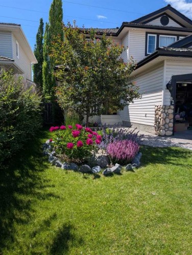 92 Bow Ridge Crescent, Cochrane, AB - Outdoor