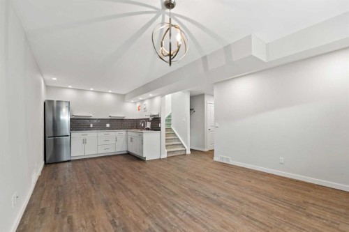 83 Drake Landing Loop, Okotoks, AB - Indoor Photo Showing Kitchen
