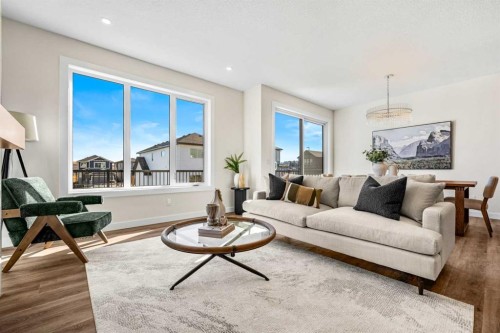 121 Quartz Crescent, Cochrane, AB - Indoor Photo Showing Living Room