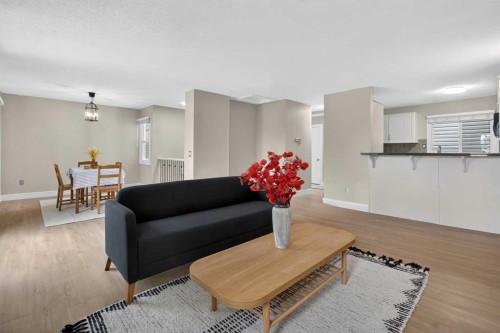 217-36 Glamis Green SW Calgary, AB T3E 6V1