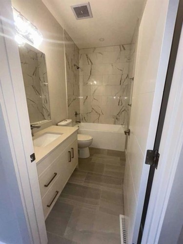 129 32 Avenue Ne, Calgary, AB 