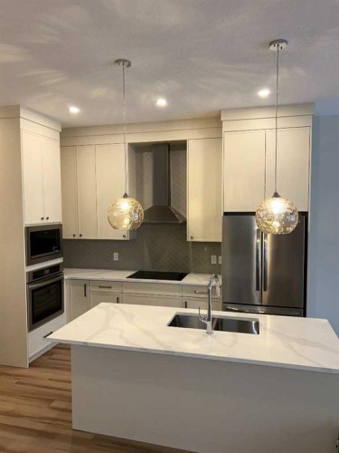 129 32 Avenue Ne, Calgary, AB 