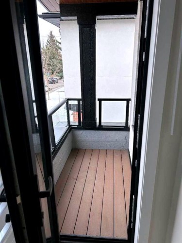 129 32 Avenue Ne, Calgary, AB 