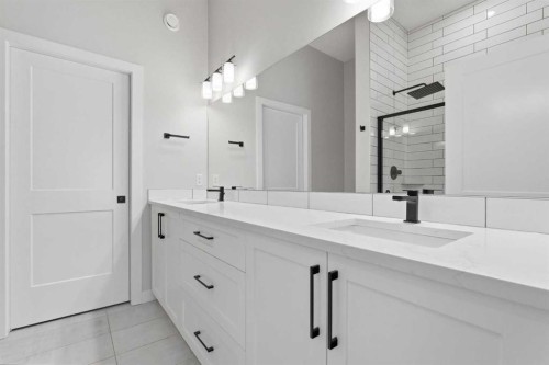56 Iris Crescent, Okotoks, AB - Indoor Photo Showing Bathroom