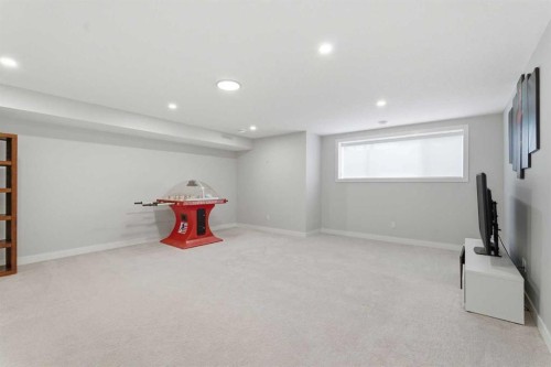 56 Iris Crescent, Okotoks, AB - Indoor