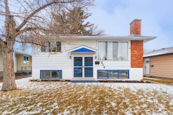 214 Huntington Close NE Calgary, AB T2K 5B2