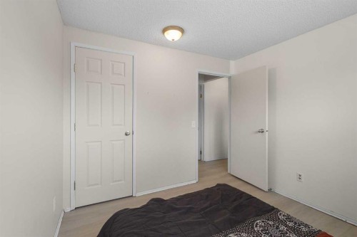 214 Huntington Close Ne, Calgary, AB - Indoor